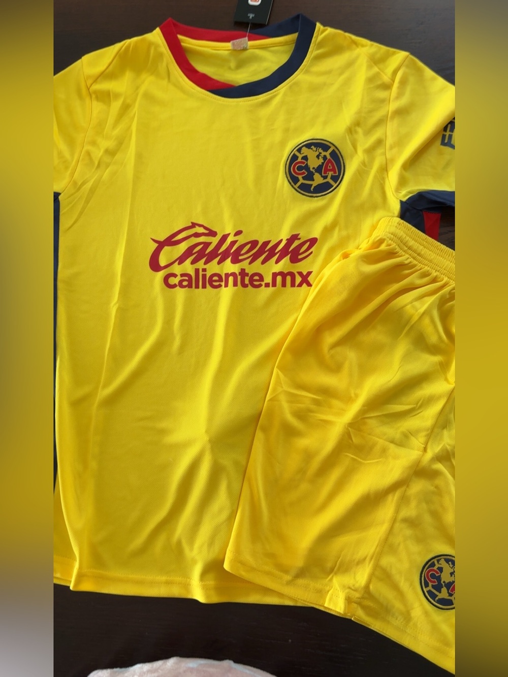 Club America Jersey - Mens small